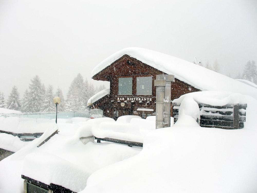 Restaurant Hotel Chalet Del Sole Oulx Buitenkant foto