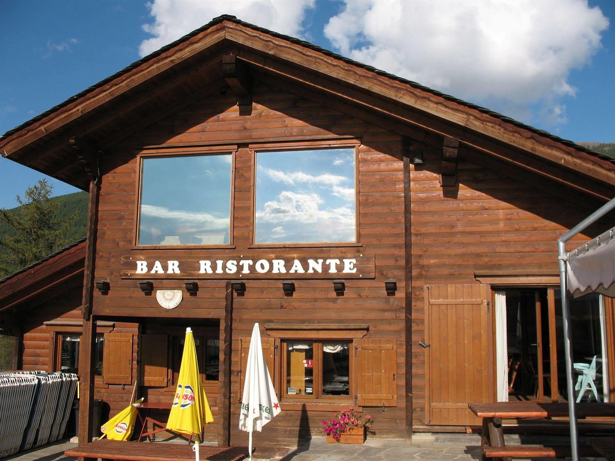 Restaurant Hotel Chalet Del Sole Oulx Buitenkant foto